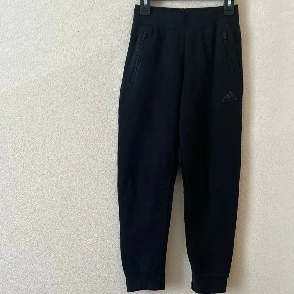 Adidas Boy Black Jogger size Small